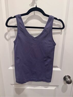 White House Black Market Lavender V-Neck Tank Top